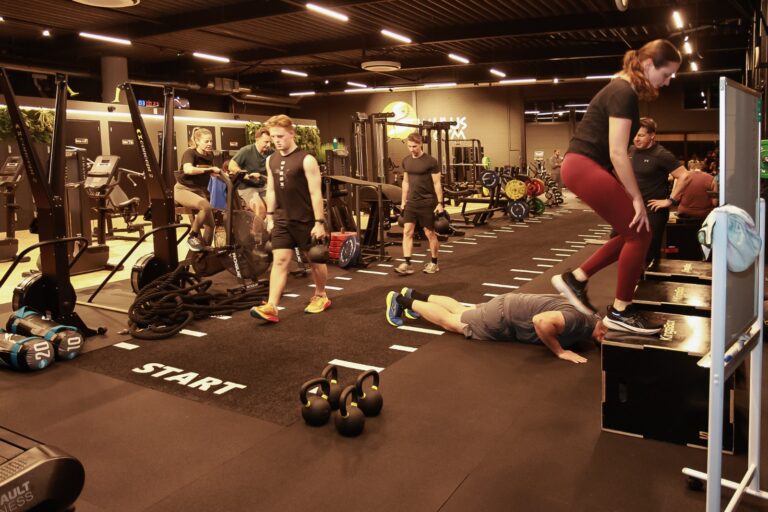 Sporters tijdens een Functional Training les bij Stimulus Gym