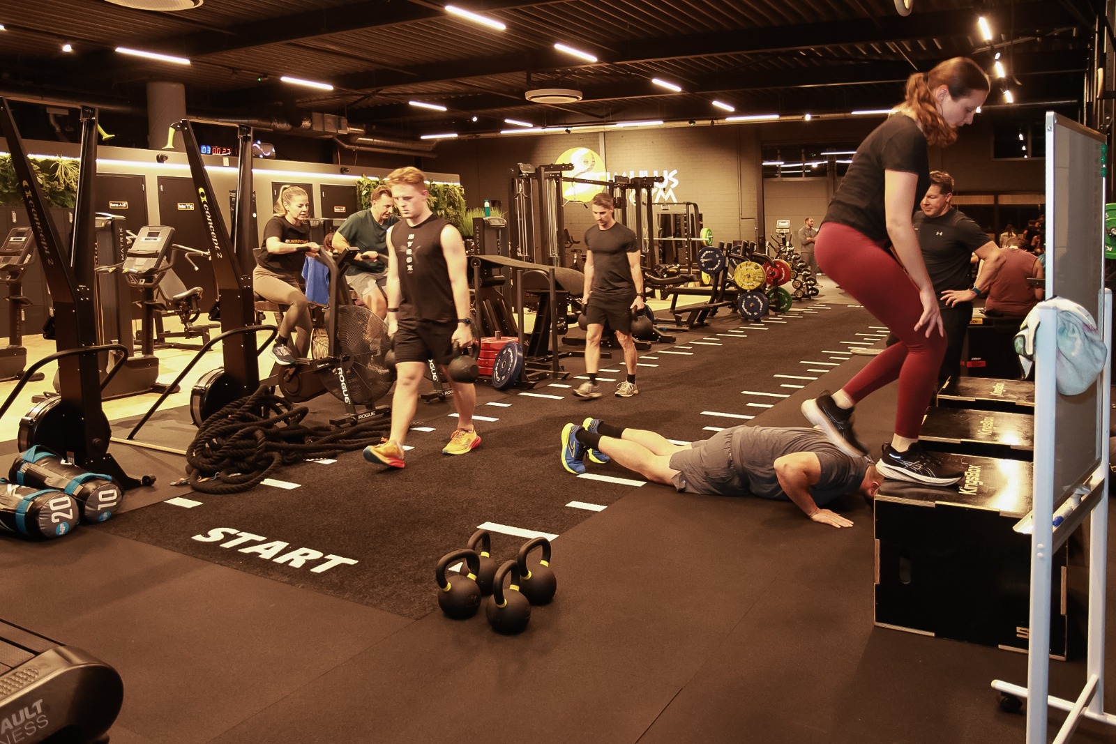 Sporters tijdens een Functional Training les bij Stimulus Gym